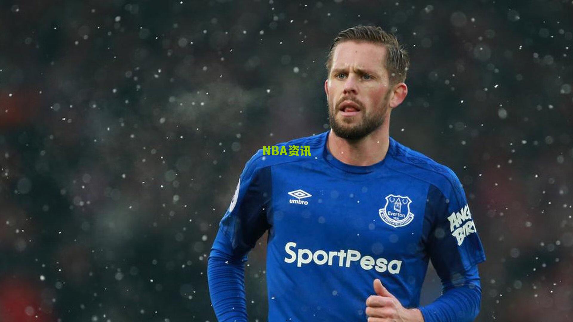 【虎扑平台】埃弗拉揭秘，C罗曾接近巴黎圣日耳曼，与梅西并肩作战的平行宇宙